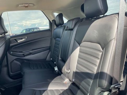 Used 2022 Ford Edge SEL w/ Convenience Package AWD/4WD image 19