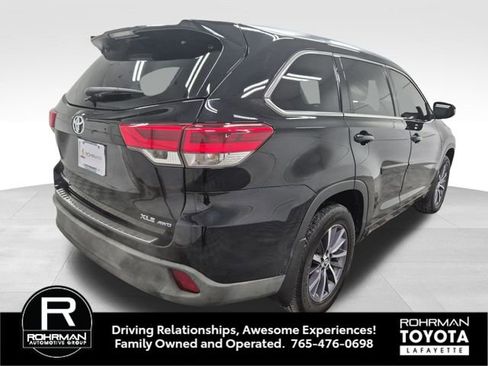 Used 2017 Toyota Highlander XLE image 6