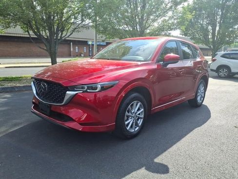 Used 2024 MAZDA CX-5 AWD 2.5 S w/ Preferred Package image 3