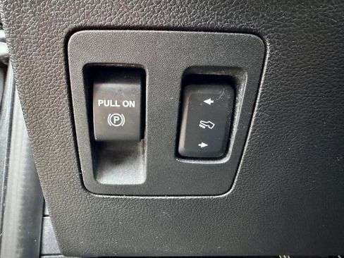 Used 2020 Ford F150 XLT w/ Equipment Group 302A Luxury AWD/4WD image 14
