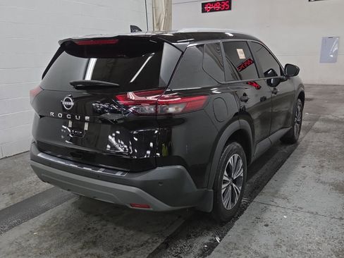 Used 2023 Nissan Rogue SV w/ SV Premium B Package FWD image 6