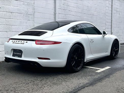 Used 2015 Porsche 911 Carrera GTS RWD image 17
