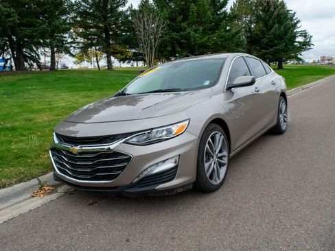 Used 2024 Chevrolet Malibu LT image 1