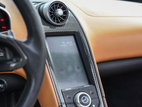 Used 2013 McLaren MP4-12C Spider RWD image 29