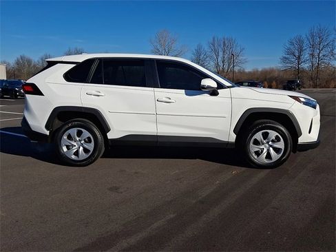 Used 2023 Toyota RAV4 LE image 8