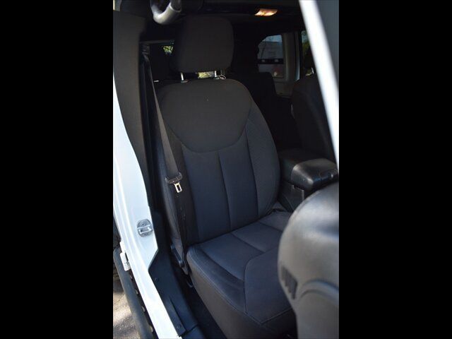 Used 2017 Jeep Wrangler Unlimited Sport w/ Quick Order Package 23S AWD/4WD image 36