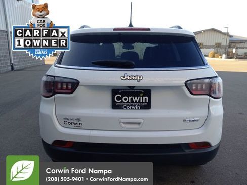 Used 2022 Jeep Compass Latitude image 4