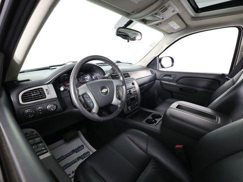 Used 2012 Chevrolet Avalanche LT w/ Suspension Package, Off-Road image 10