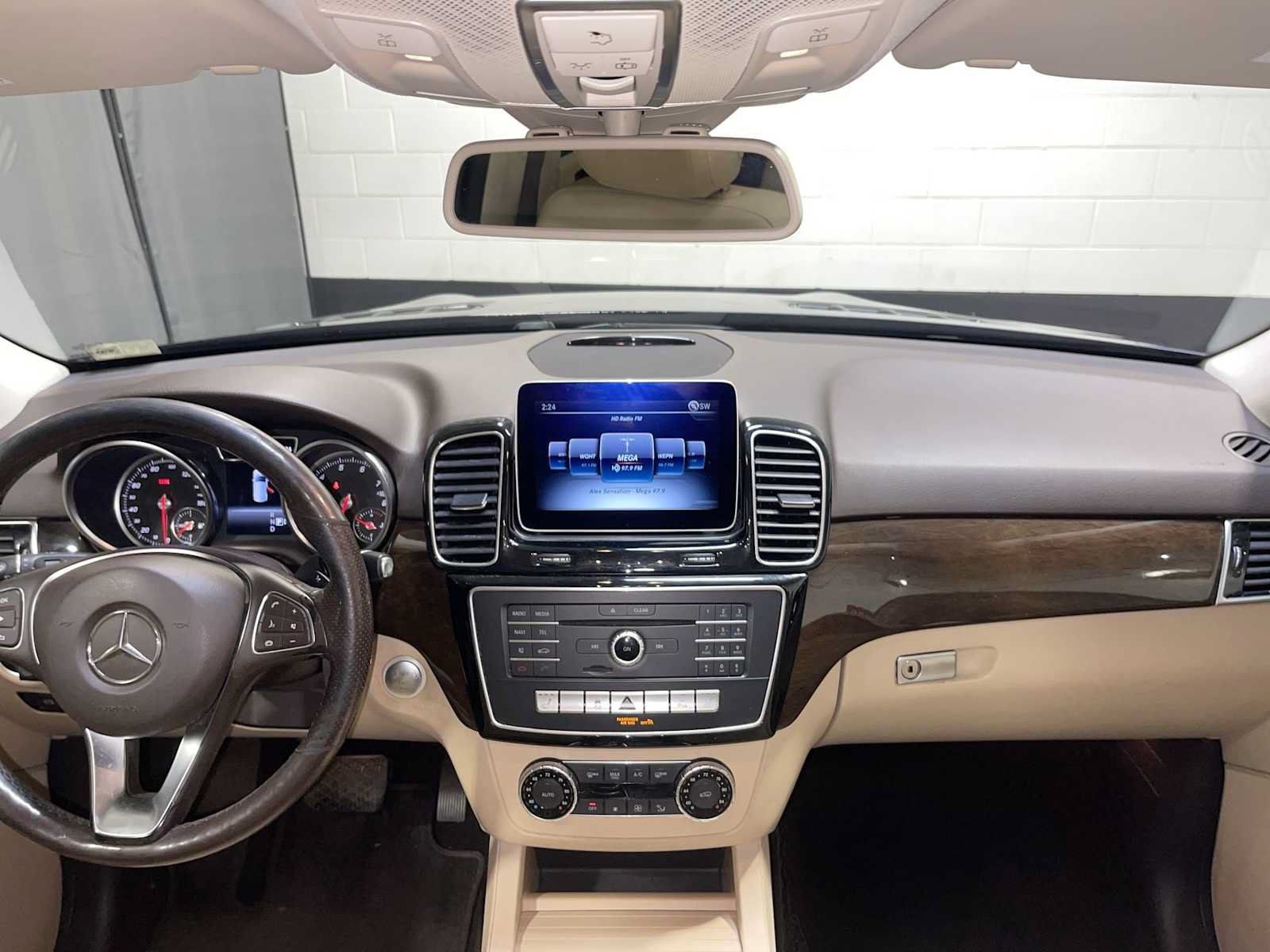 Used 2018 Mercedes-Benz GLE 350 4MATIC image 10