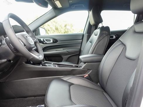 New 2026 Jeep Compass Latitude w/ Quick Order Package 29K image 13