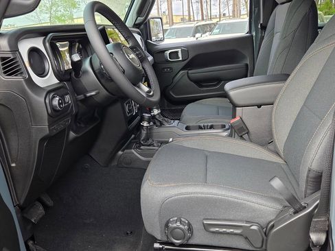 New 2026 Jeep Gladiator Sport image 5