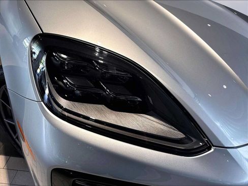 New 2026 Porsche Cayenne AWD/4WD image 12