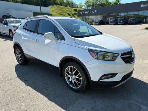 Used 2018 Buick Encore Sport Touring AWD/4WD image 7