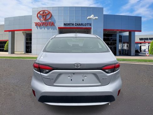 Used 2022 Toyota Corolla XLE image 9