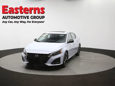 Used 2023 Nissan Altima 2.5 SR w/ SR Premium Package FWD image 55