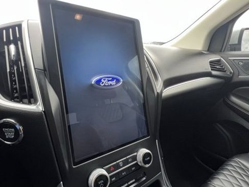 Used 2024 Ford Edge Titanium image 36