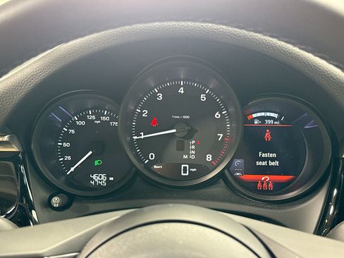Certified 2026 Porsche Macan AWD/4WD image 40