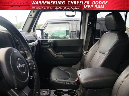 Used 2015 Jeep Wrangler Unlimited Sport w/ Quick Order Package 24S AWD/4WD image 9