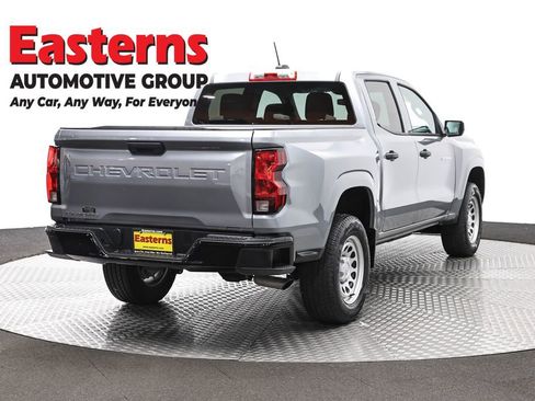 Used 2024 Chevrolet Colorado W/T RWD image 5