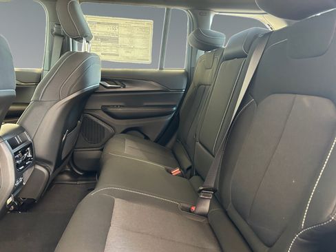 New 2026 Jeep Grand Cherokee Laredo AWD/4WD image 13