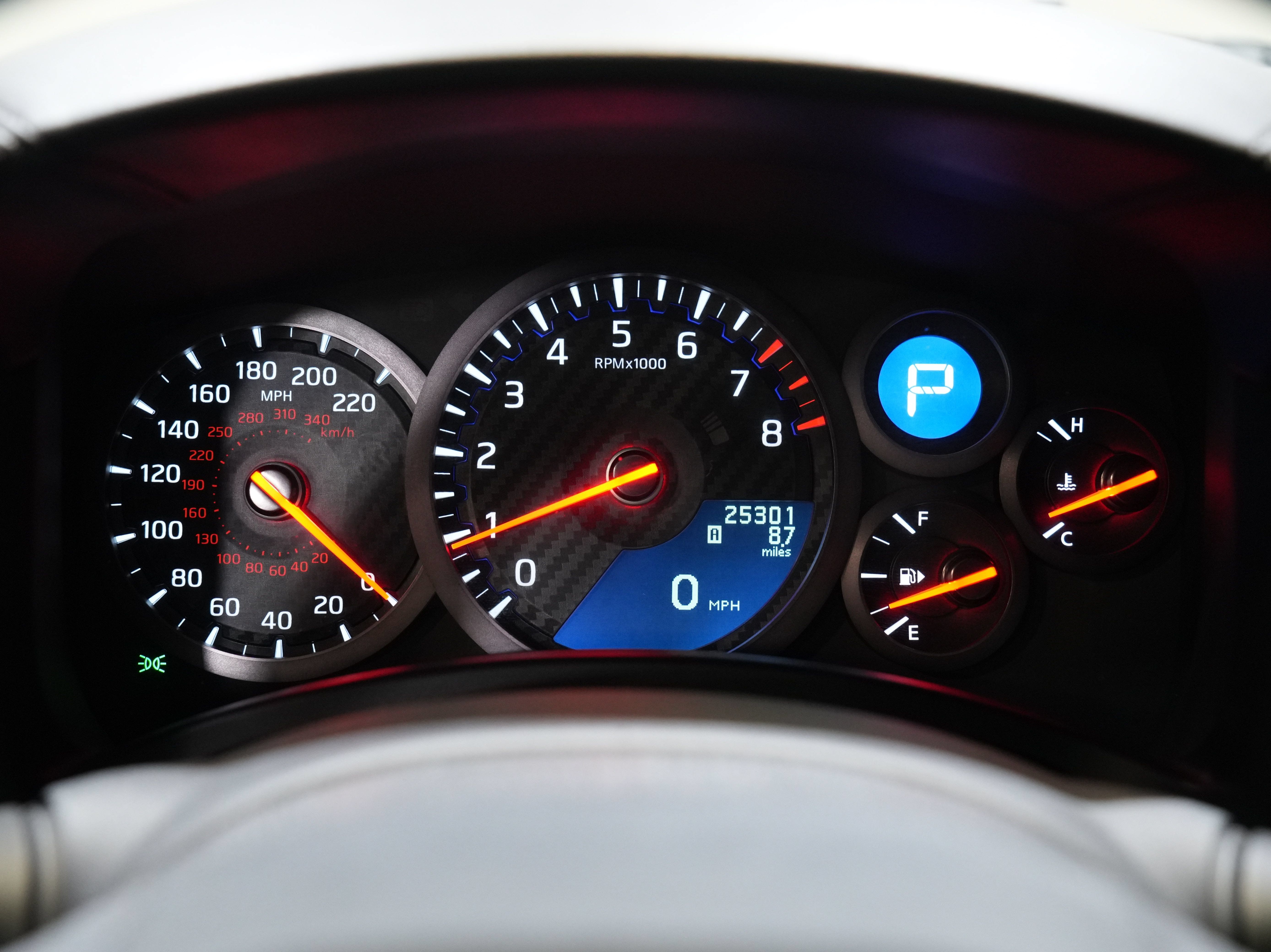 Used 2017 Nissan GT-R Premium AWD/4WD image 39