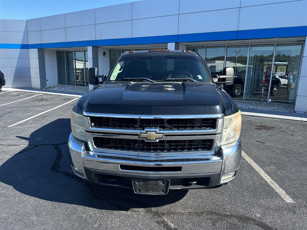 Used 2010 Chevrolet Silverado 3500 LTZ AWD/4WD image 2