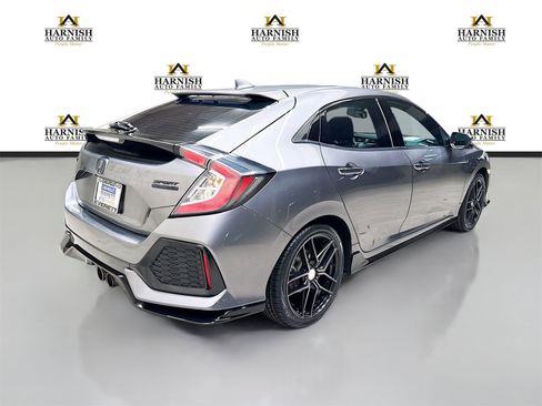 Used 2018 Honda Civic Sport Touring image 5