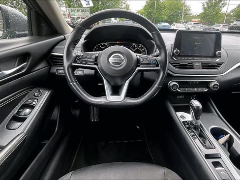 Used 2019 Nissan Altima 2.5 SV AWD/4WD image 17