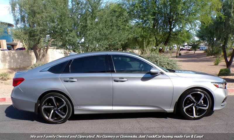 Used 2018 Honda Accord Sport image 7