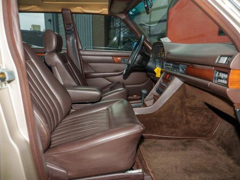 Used 1986 Mercedes-Benz 420 SEL image 19