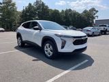 Used 2025 Chevrolet Trax LS image 4