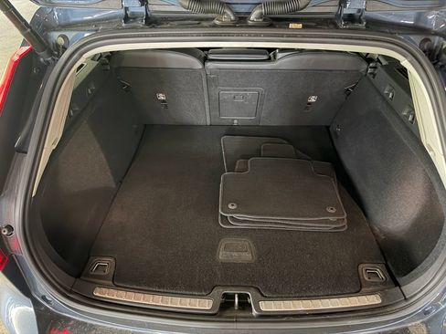 Certified 2024 Volvo V60 B5 Cross Country Plus AWD/4WD image 26