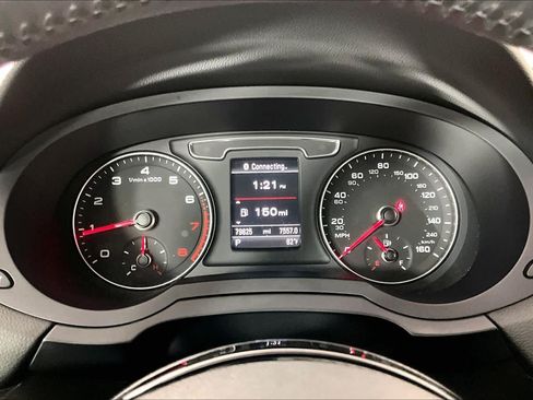 Used 2018 Audi Q3 2.0T Premium FWD image 24