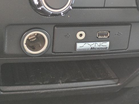 Used 2011 Ford F150 XLT w/ XLT Chrome Pkg image 25