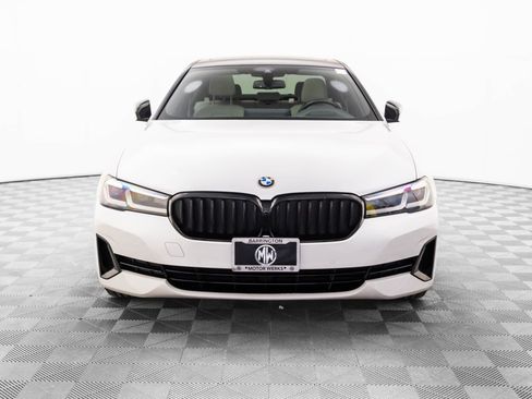 Used 2021 BMW 530i xDrive w/ Premium Package image 10
