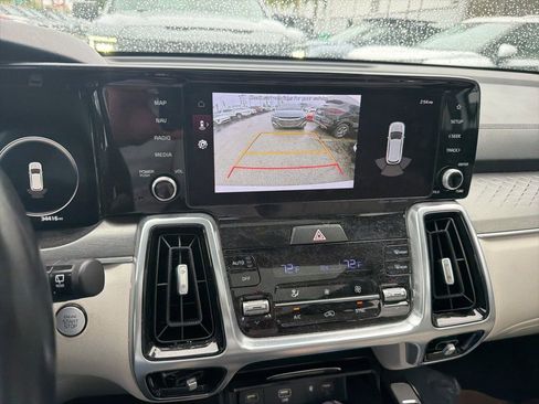 Used 2023 Kia Sorento SX FWD image 6