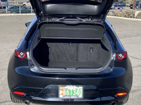 Used 2019 MAZDA MAZDA3 Hatchback w/ Premium Package image 23