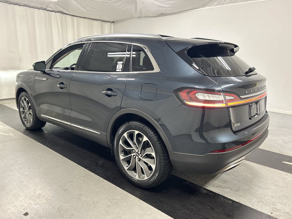 Used 2023 Lincoln Nautilus Reserve AWD/4WD image 7
