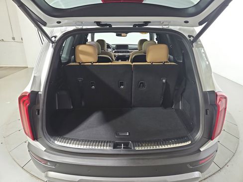 Used 2020 Kia Telluride SX image 24