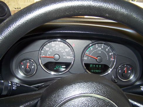 Used 2013 Jeep Wrangler Sport image 12