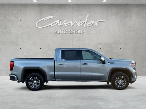 Certified 2025 GMC Sierra 1500 SLT image 17