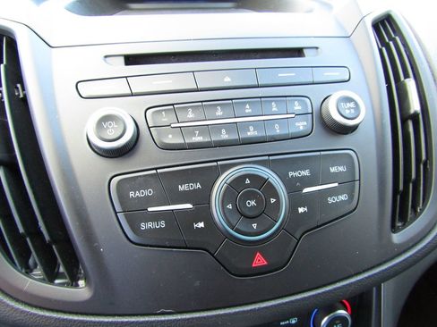 Used 2017 Ford C-MAX SE image 13