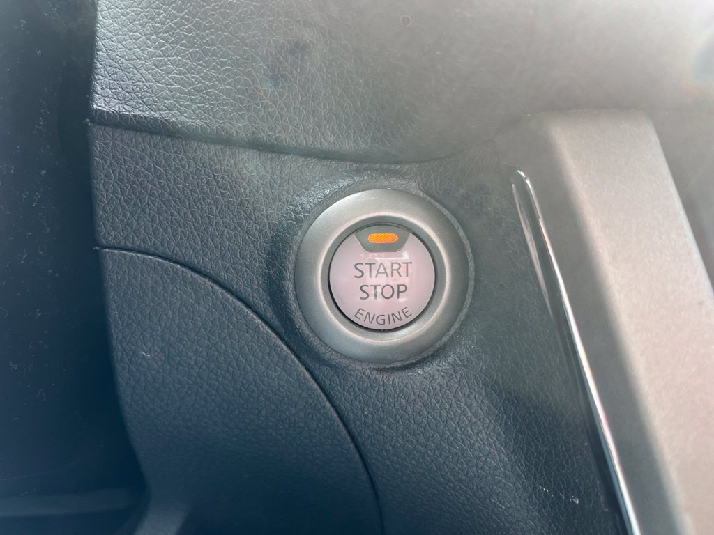 Used 2015 Nissan Sentra SV FWD image 21