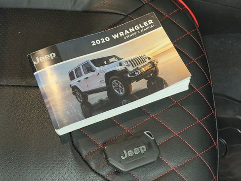 Used 2020 Jeep Wrangler Sport AWD/4WD image 25