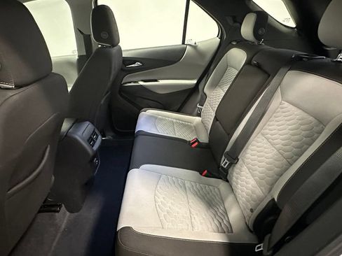 Used 2020 Chevrolet Equinox LS AWD/4WD image 17