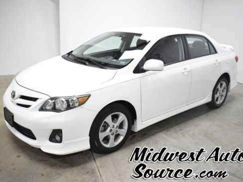 Used 2012 Toyota Corolla S FWD image 1