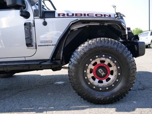 Used 2017 Jeep Wrangler Rubicon AWD/4WD image 47