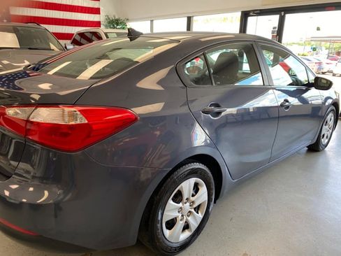 Used 2016 Kia Forte LX image 6