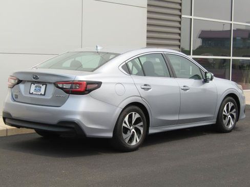 Used 2022 Subaru Legacy Premium AWD/4WD image 7