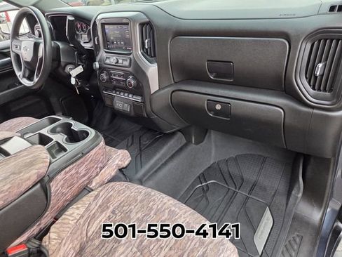 Used 2021 Chevrolet Silverado 1500 Custom Trail Boss w/ LPO, Dark Essentials Package image 17